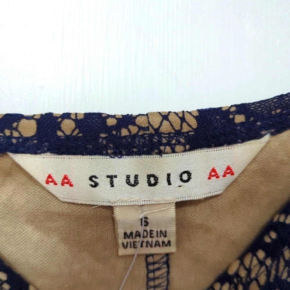 NWOT AA Studio Lace Peplum Dress - Picture 3 of 7